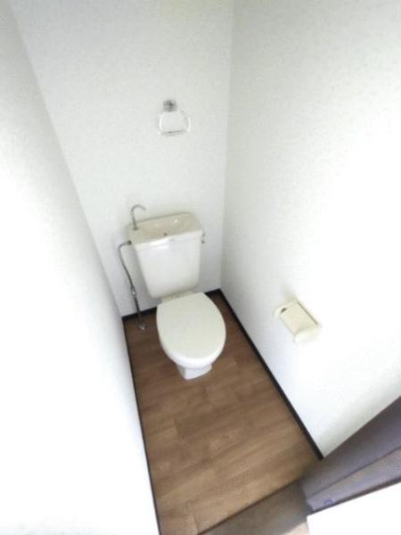 日野市程久保6丁目のアパート(トイレ)