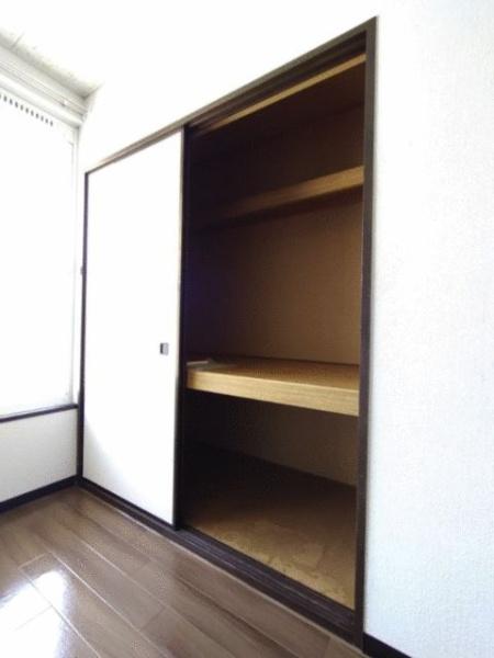 日野市程久保6丁目のアパート(収納)