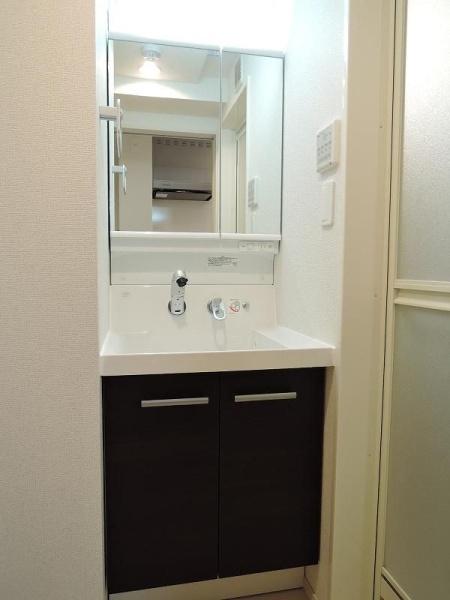 ゴールデン ソレイル(洗面台・洗面所)