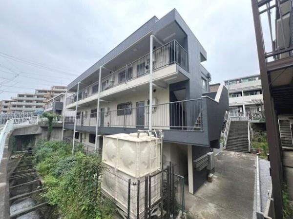 ReDEAL子安町(エントランス)