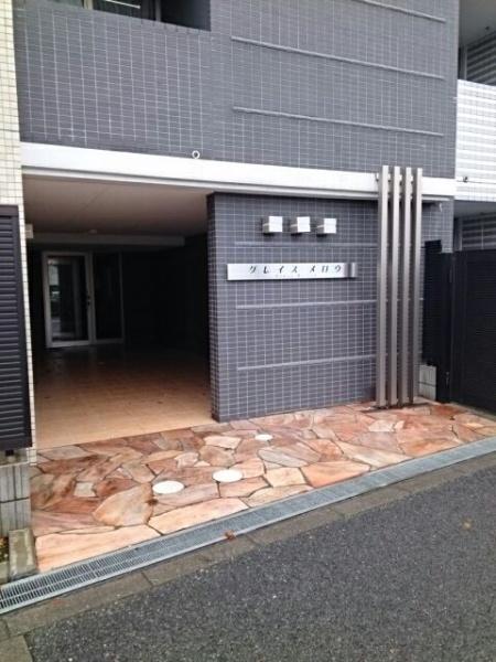 八王子市東中野のマンション(エントランス)