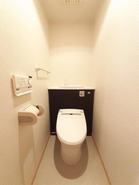 八王子市東中野のマンション(トイレ)
