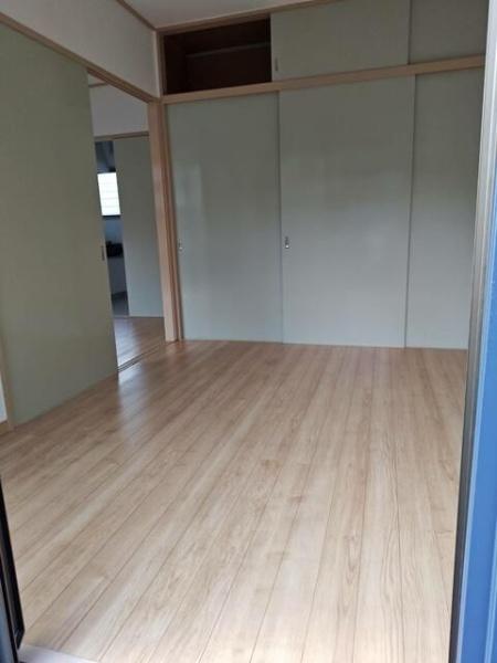 コーポからまつ