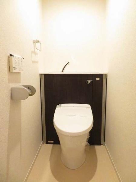 オネスティ(トイレ)