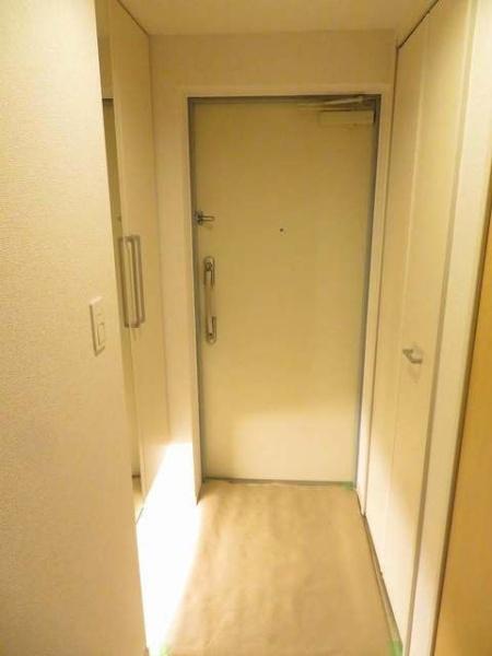 オネスティ(玄関)