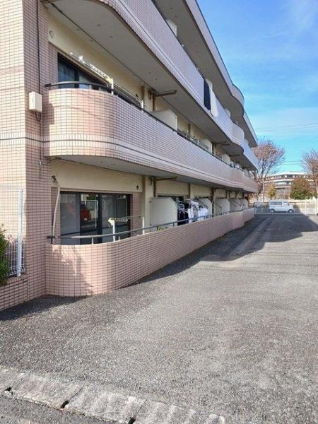 ファミーユ旭(バルコニー)