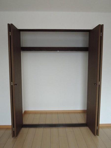 グリーンクレスト