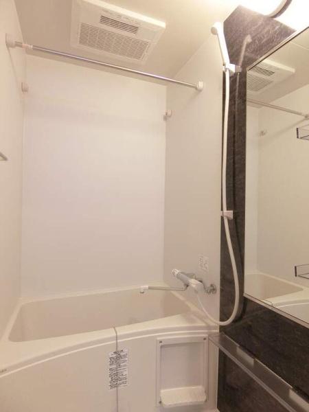 リブリ・フローレス参番館