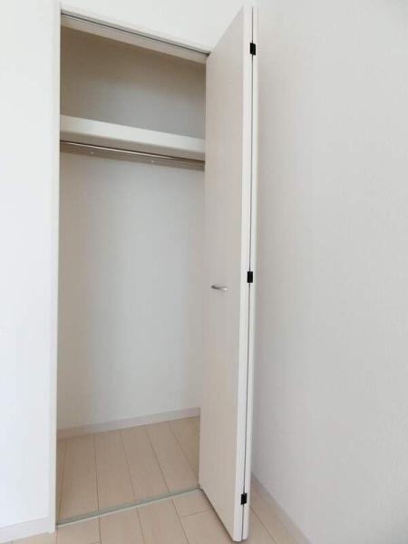 リブリ・フローレス参番館