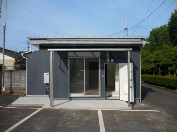 八王子市長房町の貸家