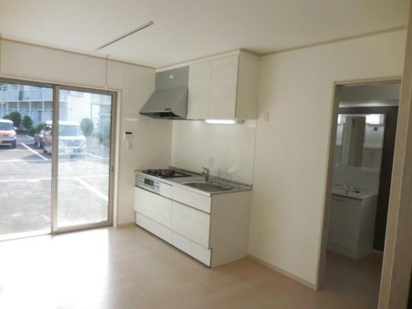 八王子市長房町の貸家