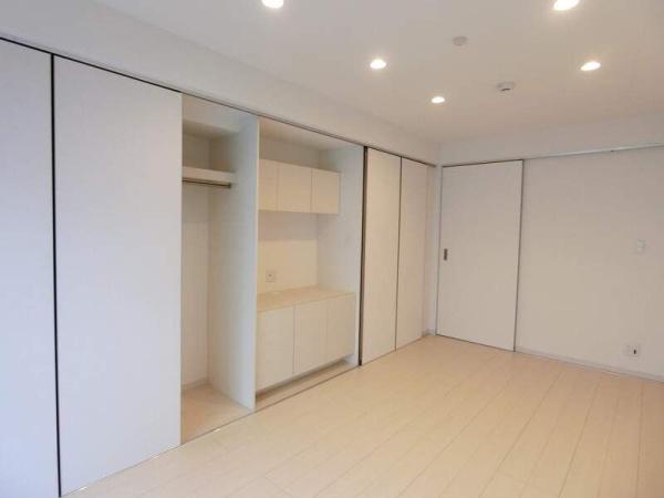 リブリ・ルミエール日野