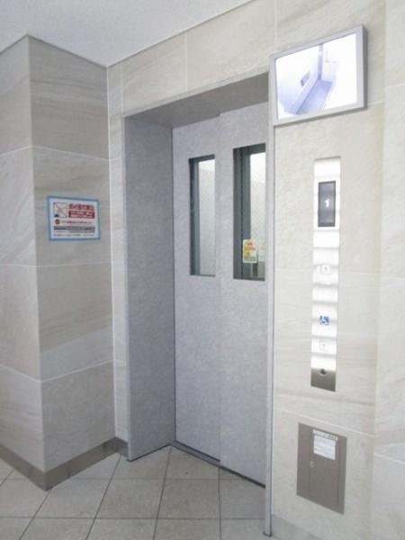 シュトラーレ　八日町