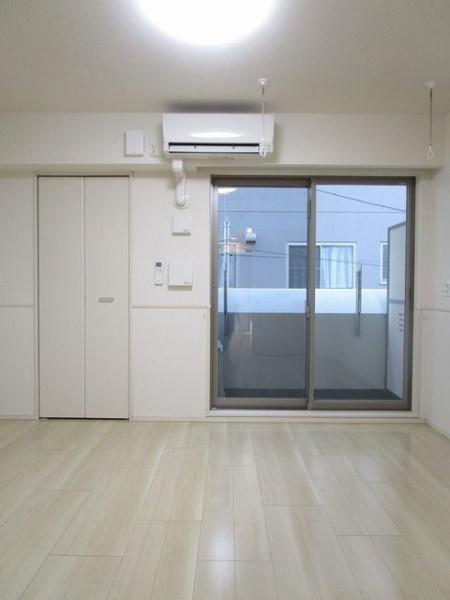 シュトラーレ　八日町