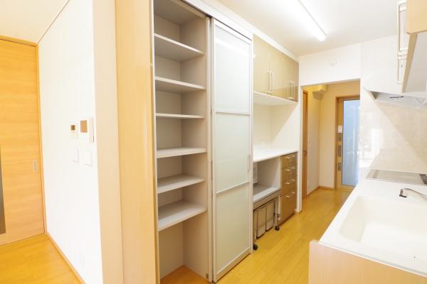 子安町二丁目貸家1階部分