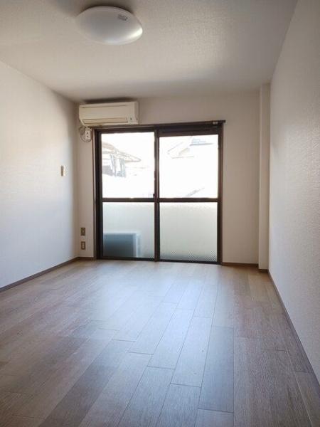 エクセレンスオガワ