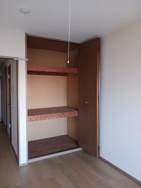 エクセレンスオガワ