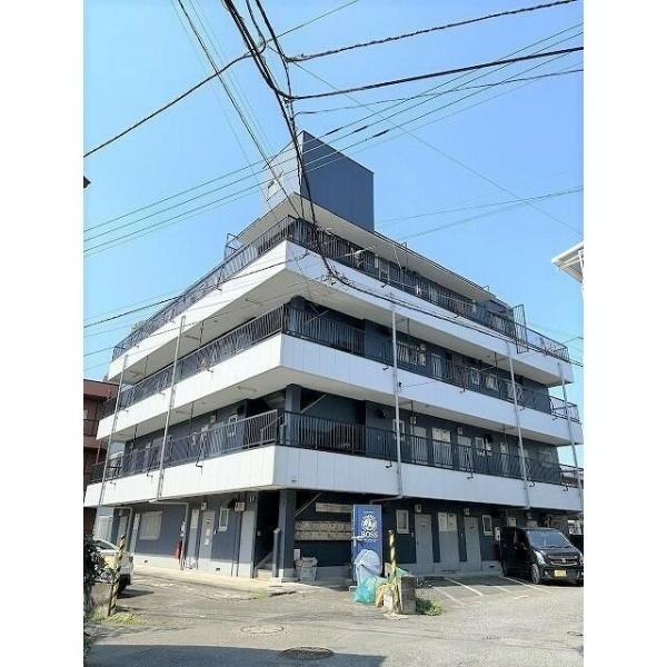 ウモーレ（ＵＭＯＯＲＥ）