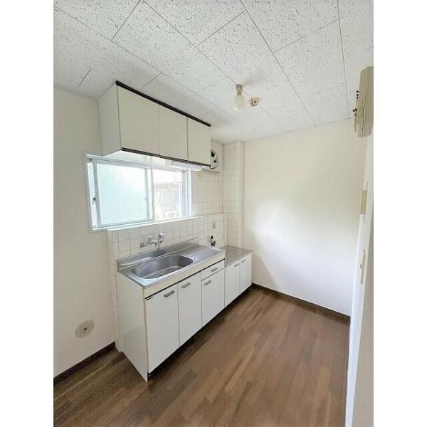 ウモーレ（ＵＭＯＯＲＥ）