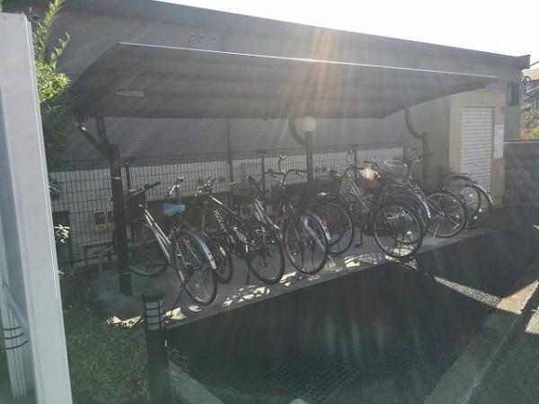 レオパレス日向坂
