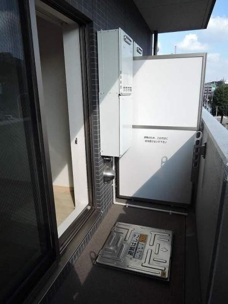 八王子市堀之内３丁目のマンション