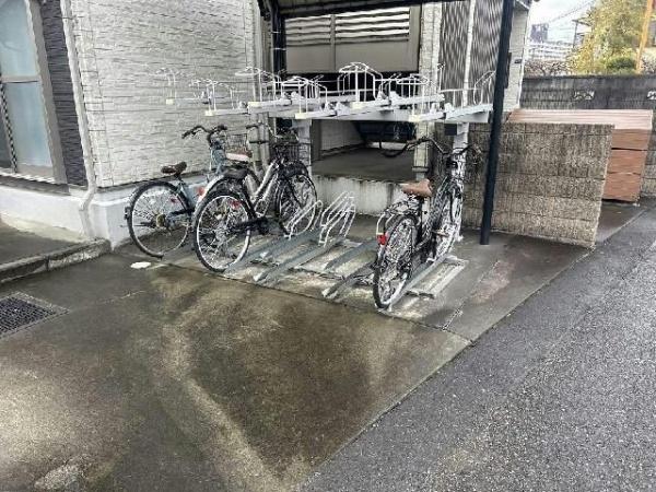 クレイノタイキョウ