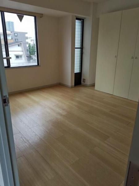 八王子市子安町１丁目のマンション