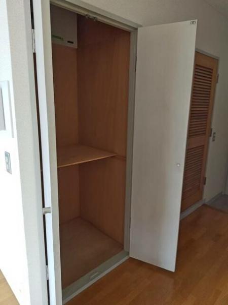 八王子市子安町１丁目のマンション