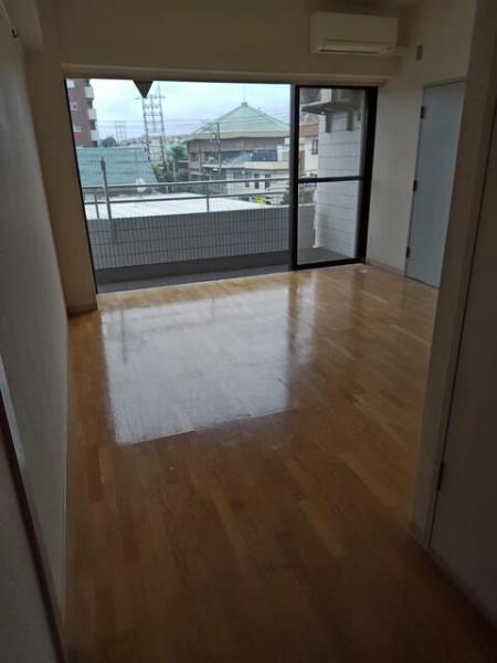 八王子市子安町１丁目のマンション