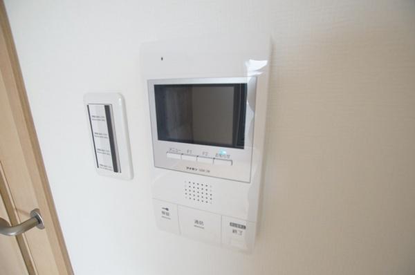 尼崎市塚口町２丁目のハイツ
