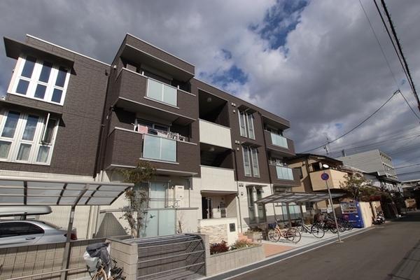 尼崎市武庫之荘７丁目のハイツ