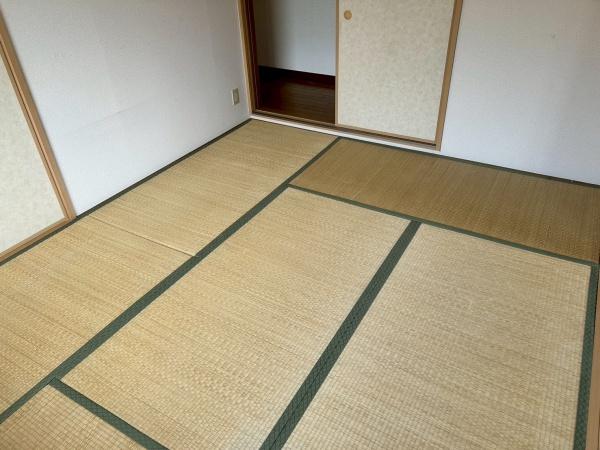 タッチ塚口