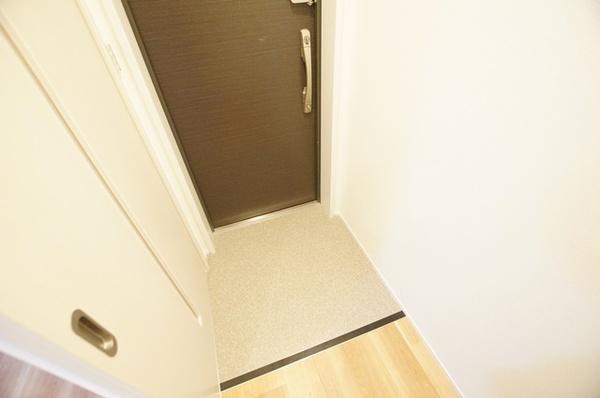 尼崎市西長洲町２丁目のハイツ