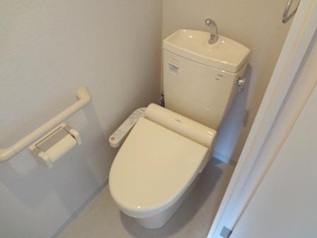 尼崎市東難波町２丁目のマンション
