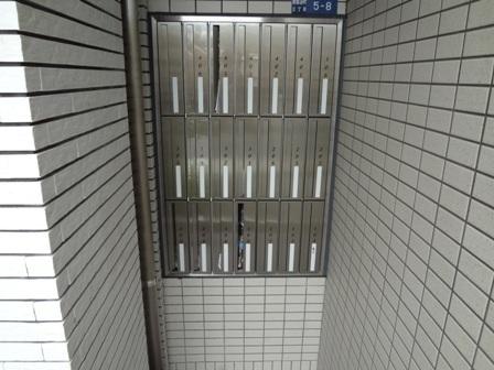 尼崎市東難波町２丁目のマンション