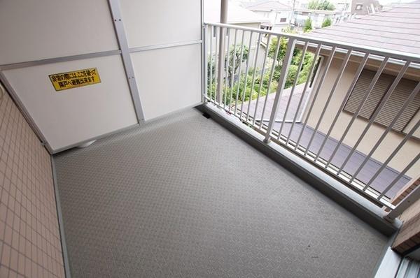 尼崎市東園田町３丁目のマンション