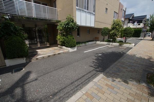 尼崎市東園田町３丁目のマンション