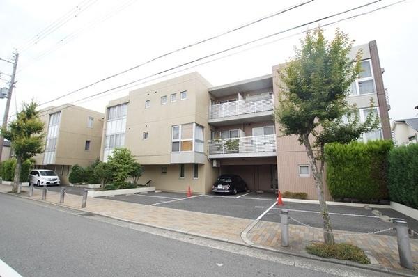 尼崎市東園田町３丁目のマンション