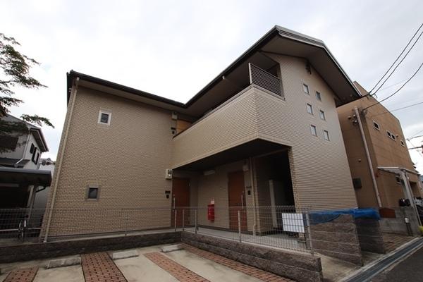 尼崎市武庫之荘本町１丁目のアパート