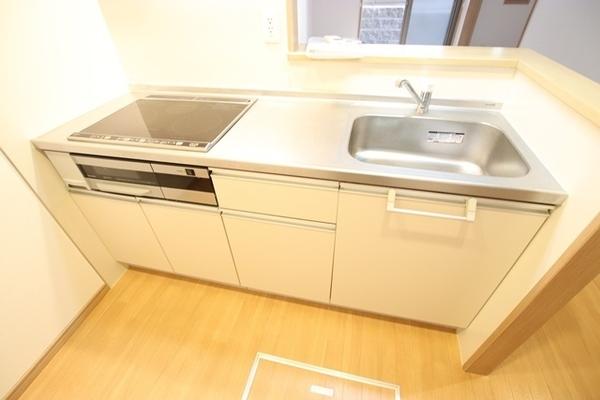 尼崎市武庫之荘本町１丁目のアパート