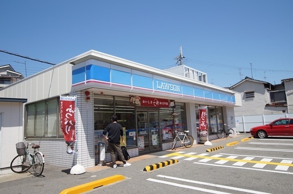 尼崎市大庄西町3丁目のハイツ(ローソン尼崎大庄西町三丁目店)