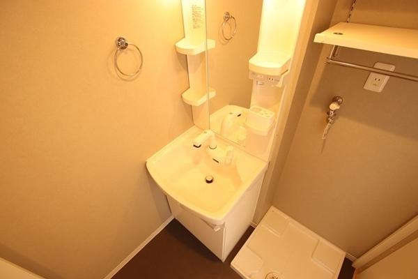 尼崎市大庄西町３丁目のハイツ