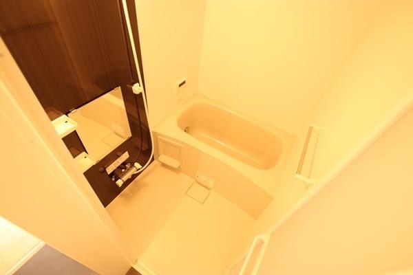 尼崎市大庄西町３丁目のハイツ