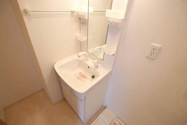 尼崎市西難波町５丁目のアパート