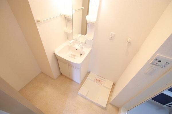 尼崎市西難波町５丁目のアパート