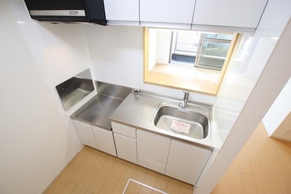 尼崎市西難波町５丁目のアパート