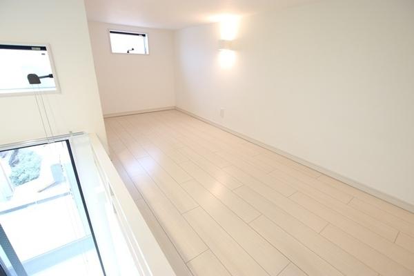 尼崎市南塚口町８丁目のハイツ