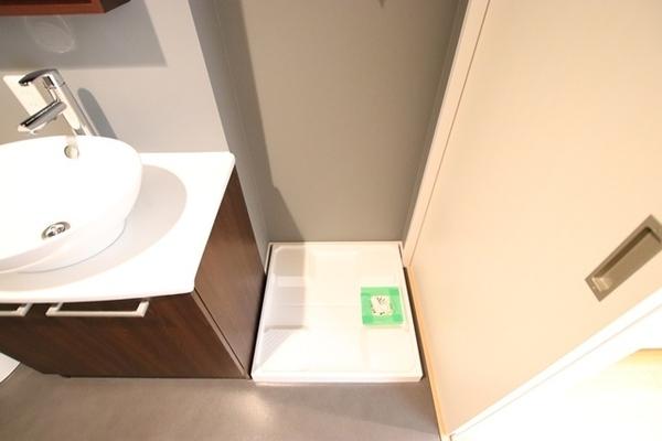 尼崎市南塚口町８丁目のハイツ