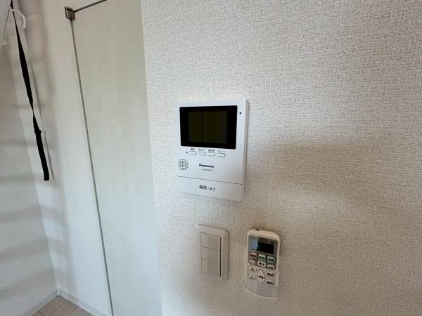 尼崎市昭和南通９丁目のハイツ