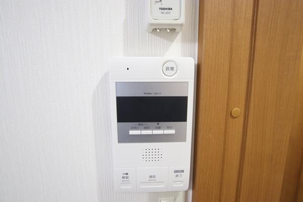 尼崎市南竹谷町１丁目のハイツ